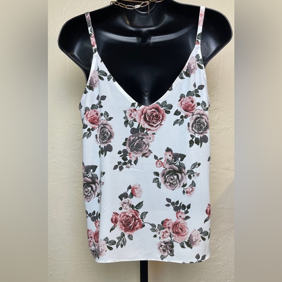 Forever 21 Women’s Sleeveless V Neck Tank Top Floral Print - Picture 2 of 9
